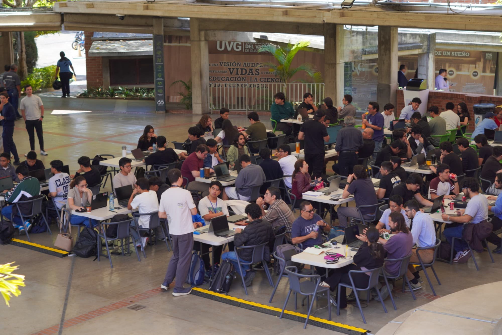 Cursor Hackathon UVG